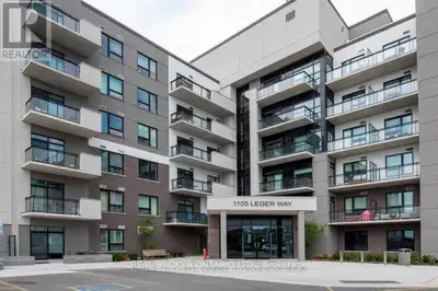 Welcome to Hawthorne South Village Condos! This Mattamy-built 2 Bed + Den suite offers 788 sq ft of...