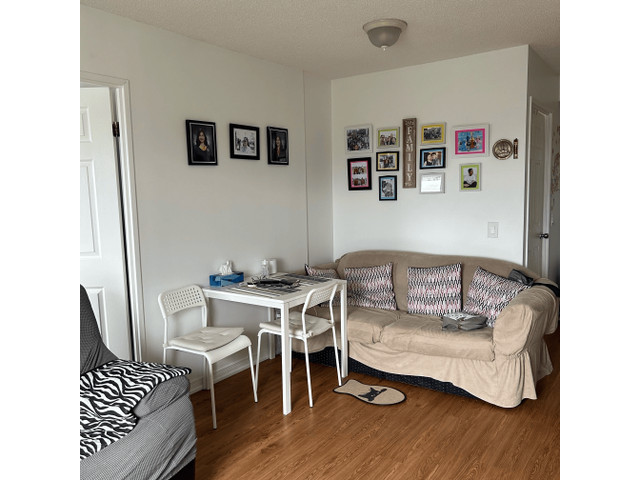 Private Room in Sidney Belsey Crescent, North York in Room Rentals & Roommates in City of Toronto - Image 3