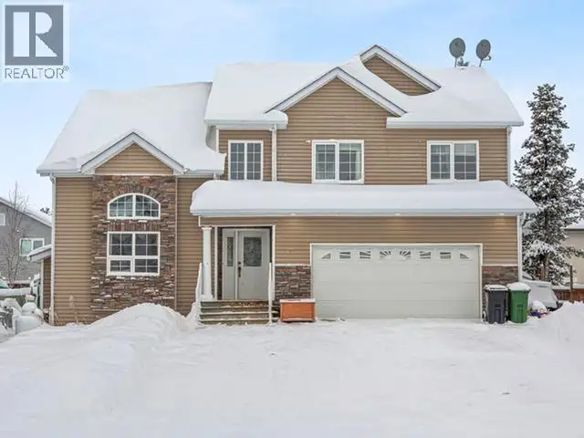 40 STOPE WAY Whitehorse, Yukon in Houses for Sale in Whitehorse - Image 2