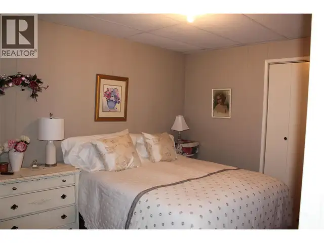 119 2nd Avenue NW Nakusp, British Columbia in Houses for Sale in Nelson - Image 23