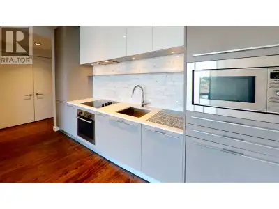 To arrange a showing, please reply to this post or contact Bria at 778-949-4499. Stylish 1-bedroom c...