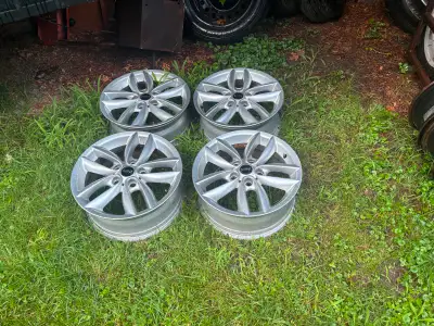 4x Mag mini Cooper 5x120 17 pouces en bonne condition 300$ pour info 819 816 1621