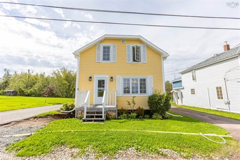 19 Beatons Lane in Houses for Sale in Truro - Image 2
