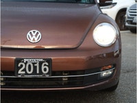 2016 VOLKSWAGEN BEETLE CONVERTIBLE COMFORTLINE - NO ACCIDENTS - BC VEHICLE - NAVIGATION - BACKUP CAM... (image 5)