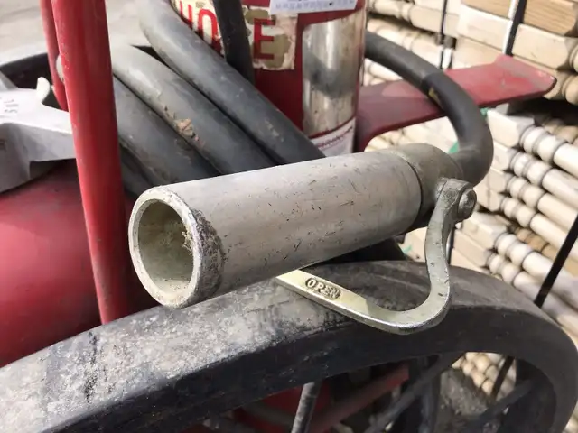 Extincteur antique in Other in Drummondville - Image 7