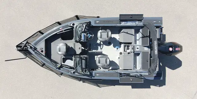 2020 TRACKER Targa V-18 Combo Fish & Ski -used fishing boat in Powerboats & Motorboats in Prince Albert - Image 12