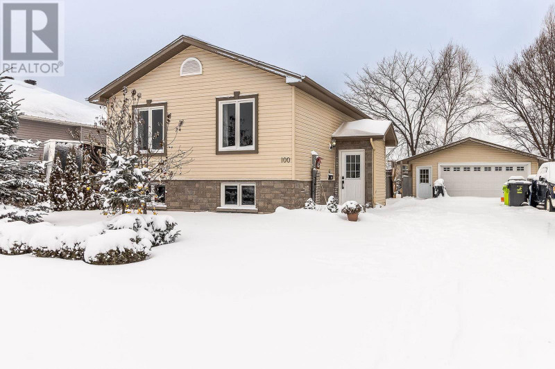 100 Crestwood AVE Sault Ste. Marie, Ontario Houses for Sale Sault