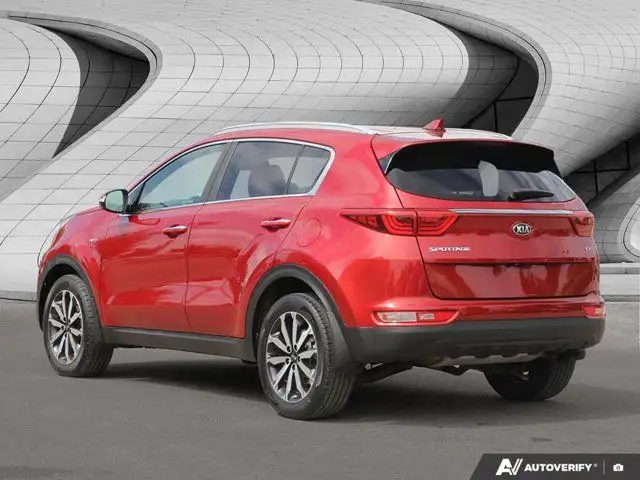 2020 Kia Sportage EX AWD | Apple CarPlay | Blind Spot in Cars & Trucks in London - Image 4