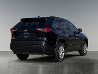 Thanks for viewing our House Of Cars Chinook Inventory! AMVIC licensed dealer! The 2021 Toyota RAV4... (image 6)