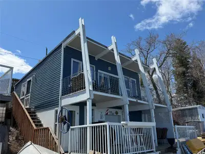 R36//Sandy Lake/Your perfect lake retreat awaits with breathtaking waterfront views at Sandy Lake! T...