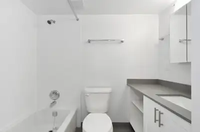 Located on a residential street in Downtown Vancouver, Central Plaza offers a gym, outdoor BBQ area,...