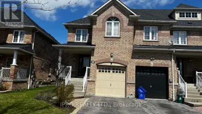 26 ATLANTIS DRIVE Whitby (Blue Grass Meadows), Ontario