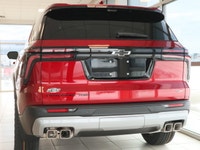 Brand New SUV Available in Lloydminster, Saskatchewan Alberta This 2026 Chevrolet Traverse Z71 is eq... (image 8)