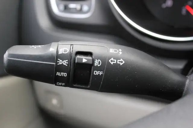 2019 KIA Sedona LX+ FWD for sale in Cars & Trucks in Comox / Courtenay / Cumberland - Image 23