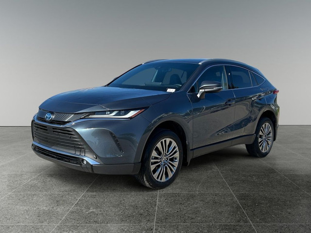 2024 Toyota Venza XLE / Heated Seat and Steering wheel / Hail Da in Cars & Trucks in Calgary