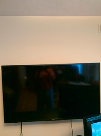 44 INCHES TOSHIBA BLACK SCREEN TV FOR SALE. LESS THAN 3 YEARS