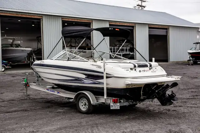2009 Glastron GT185 in Powerboats & Motorboats in Rimouski / Bas-St-Laurent - Image 9