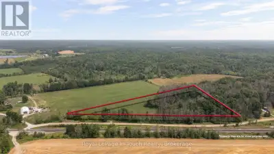 SEVERN TOWNSHIP This property in The Heart of Severn Township ideal for Those Dreaming of Privacy, S...