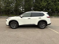 // ACCIDENT FREE!! // This used 2024 Nissan Rogue AWD S is a smart choice for daily driving in Cayug... (image 9)