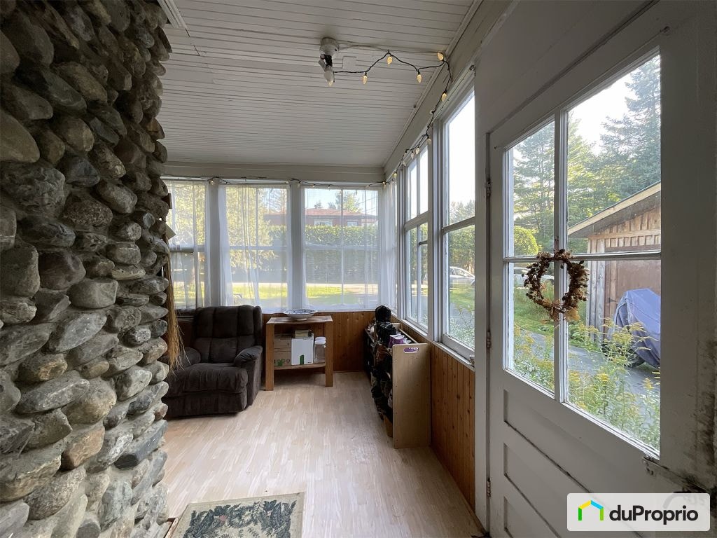 $390,000 - 2 Storey for sale in Cookshire-Eaton — photo 3