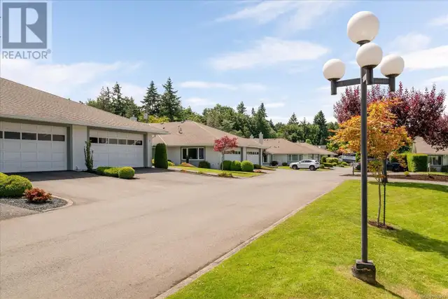 7 639 Arbutus St Qualicum Beach, British Columbia in Condos for Sale in Parksville / Qualicum Beach - Image 33