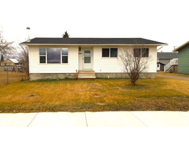 5114 52 AV St. Paul Town, Alberta in Houses for Sale in Edmonton