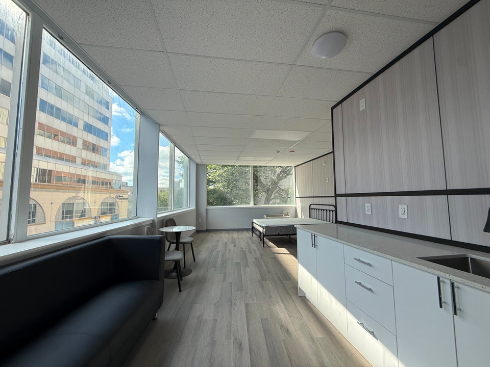APARTMENTS FOR RENT — DOWNTOWN ST. CATHARINES 2
