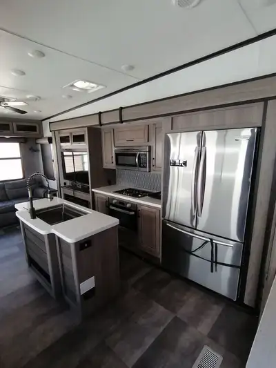 2021 CROSSROADS CAMEO 3701RL, View more