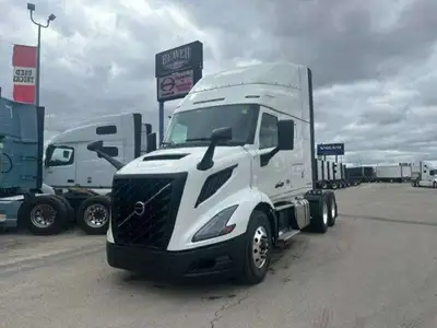 D13 engine, Turbo compound, 455 hp, I Shift ATO2612G automatic transmission, 53,200lb GVW, 2.79 rati...