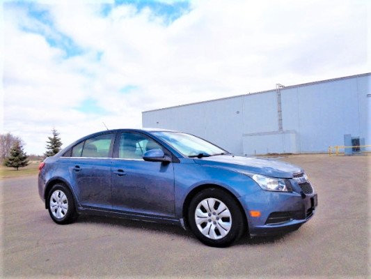 2013 Chevrolet cruze LT 1.4L 4 CYL TURBO-REMOTE STARTER in Cars & Trucks in Edmonton