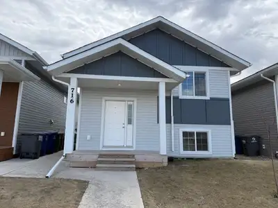 Available Immediately,, 2 bedroom basement suite in Evergreen/Aspen Ridge for Rent!! This suite has...