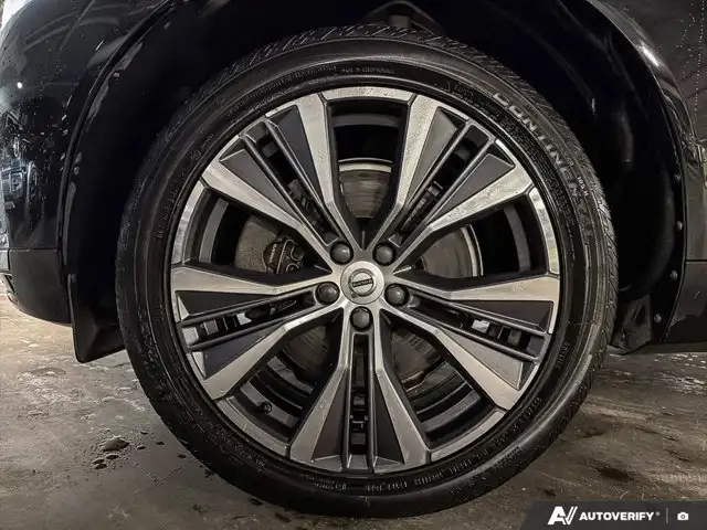 2022 Volvo XC60 Recharge Plug-In Hybrid T8 Inscription in Cars & Trucks in Edmonton - Image 8