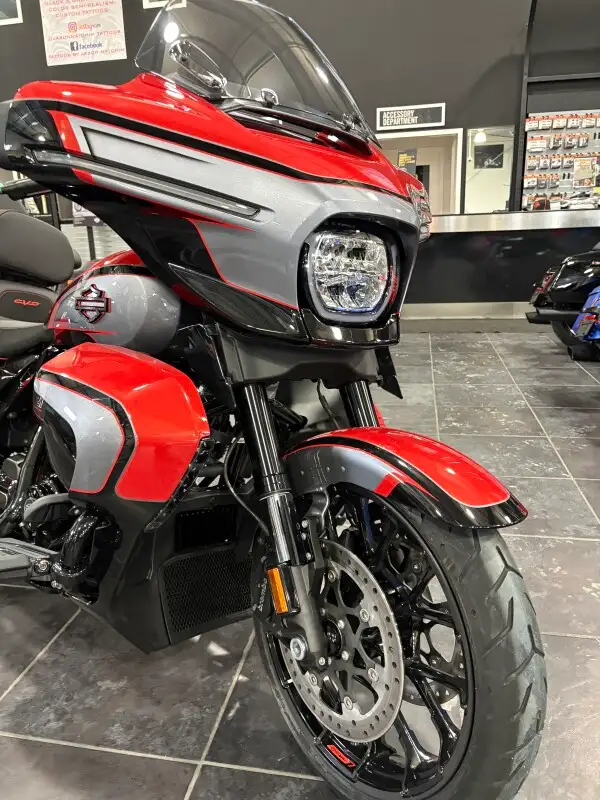 2026 Harley-Davidson CVO Street Glide Limited in Street, Cruisers & Choppers in Sudbury - Image 7