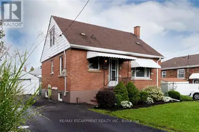 LOWER - 212 EAST 32ND STREET Hamilton (Raleigh), Ontario