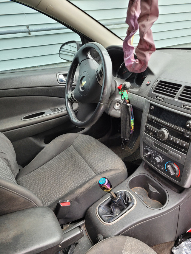 2007 Chev Cobalt for Sale in Cars & Trucks in Cornwall - Image 2