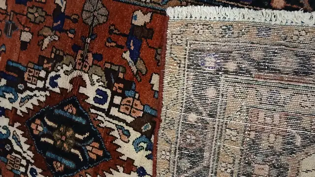 Hamadan 36''x 86'' Nice Quality Hand Crafted Persian Rug. in Rugs, Carpets & Runners in Markham / York Region - Image 3