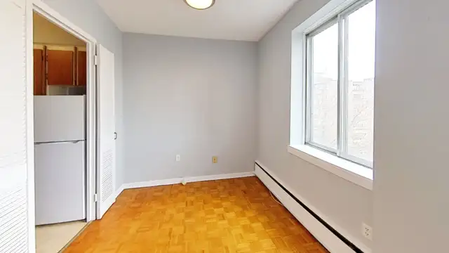 LARGE TWO BEDROOM WITH BALCONY STEPS TO DOWNTOWN, DAL & SMU!!! in Long Term Rentals in City of Halifax - Image 4