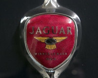 Découvrez une véritable légende de l’automobile britannique avec cette magnifique Jaguar XK140 Roads... (image 8)