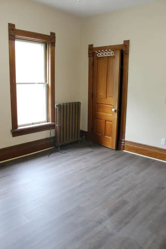62 DORSET ST - STUDENT RENTALS AVAILABLE in Room Rentals & Roommates in Kitchener / Waterloo - Image 12