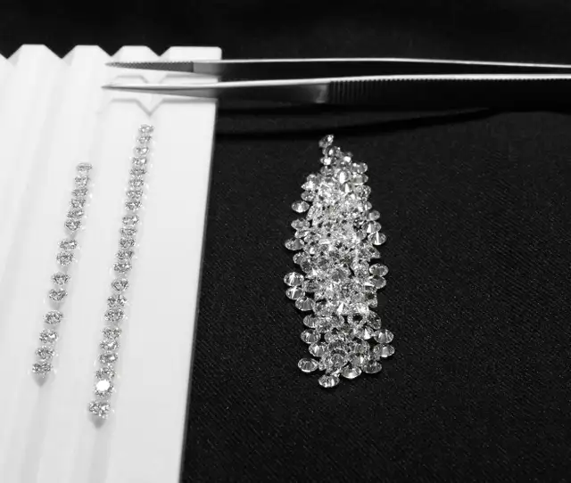 GIA CERTIFIED NATURAL DIAMONDS – DIAMANTS NATURELS CERTIFIÉS GIA in Jewellery & Watches in City of Montréal - Image 6