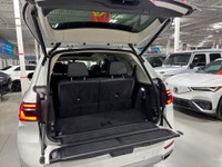 **SPRING SPECIAL!** FEATURING : BMW SKY LOUNGE PANORAMIC SUNROOF, POWER REAR RECLINING SEATS, HEADS... (image 7)
