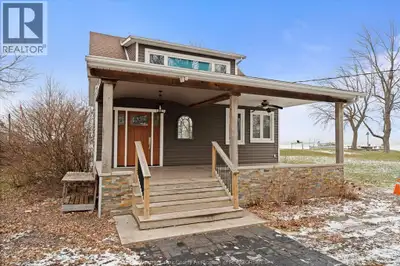 Waterfront gem! Fully furnished and turn key / move in ready completely renovated home on Lake St. C...