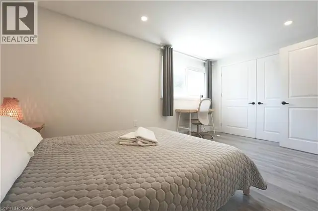 136 JANSEN Avenue Kitchener, Ontario in Long Term Rentals in Kitchener / Waterloo - Image 21