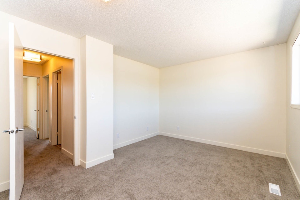 Eastside Estates - 3 Bedroom Townhouse House for Rent 4