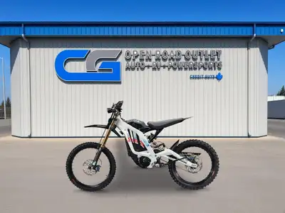2026 Surron Light Bee X Freight: $200 PDI: $200 This new 2026 Surron Light Bee X is a lightweight el...