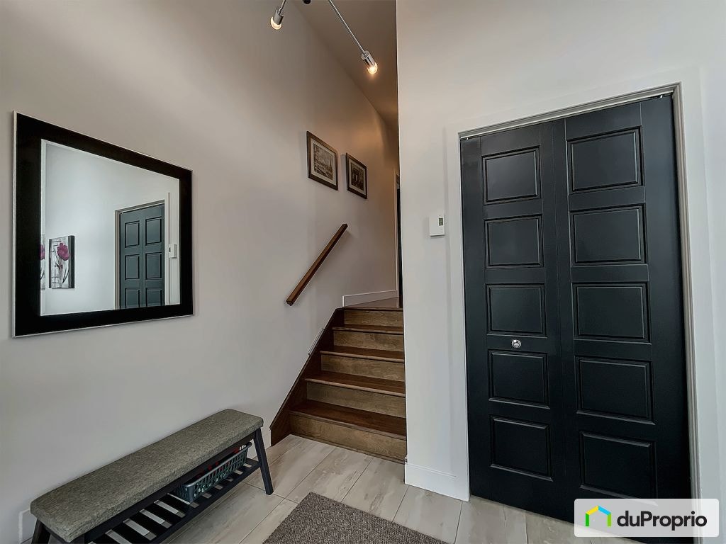 $625,000 - Semi-detached for sale in Granby — photo 2