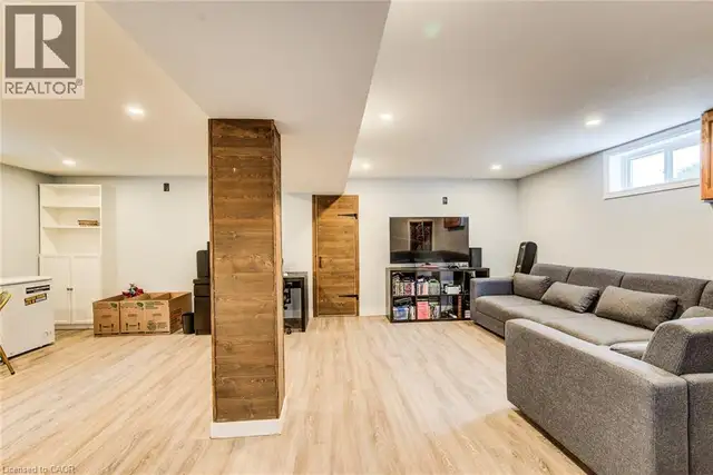 468 HIGHLAND Road E Kitchener, Ontario in Houses for Sale in Kitchener / Waterloo - Image 19