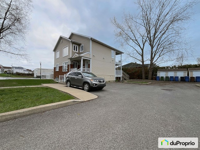 $869,900 - Triplex for sale in Chateauguay — photo 2
