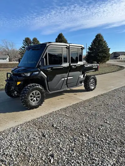 APPLY NOW: https://www.ridecollective.ca/get-pre-approved 2023 CAN-AM DEFENDER LONESTAR • Rotax engi...