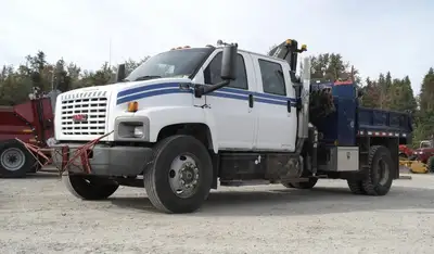 Diesel AVCO Crane Model B8093X S/N:15204 with Outrigger Stabilizer and Tool Bar Lockable Tool Boxes...